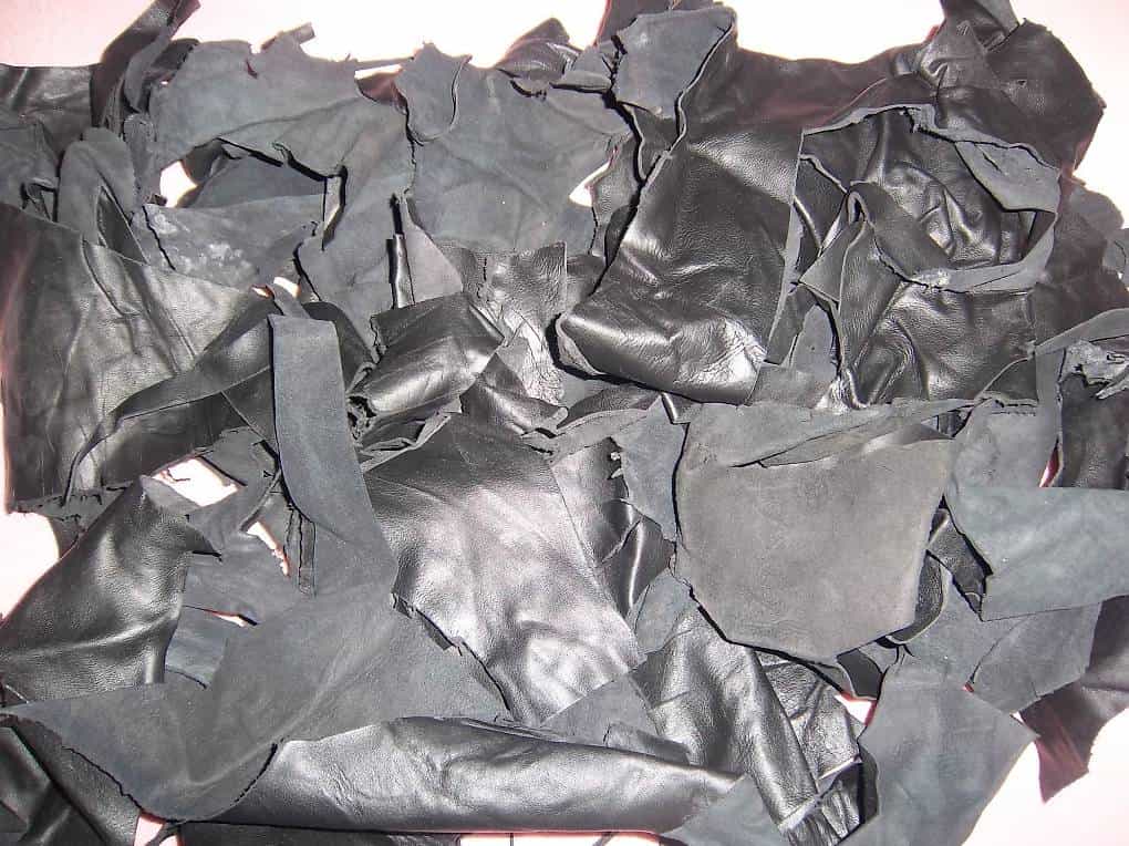 Cuir pour bricolage couleur noir et daim