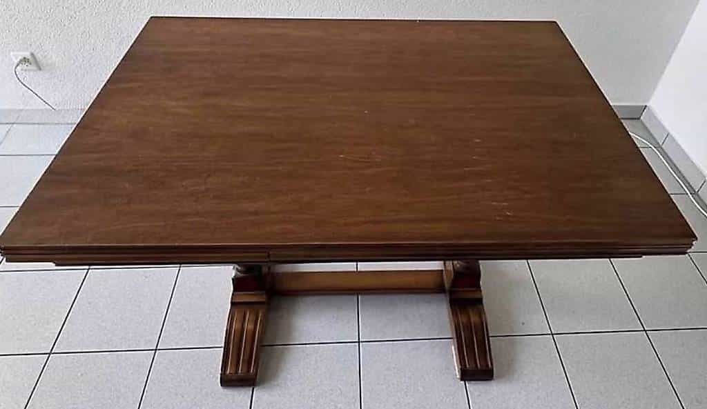 GRATIS: Massiver Holztisch, ausziehbar 120 bis 210 cm