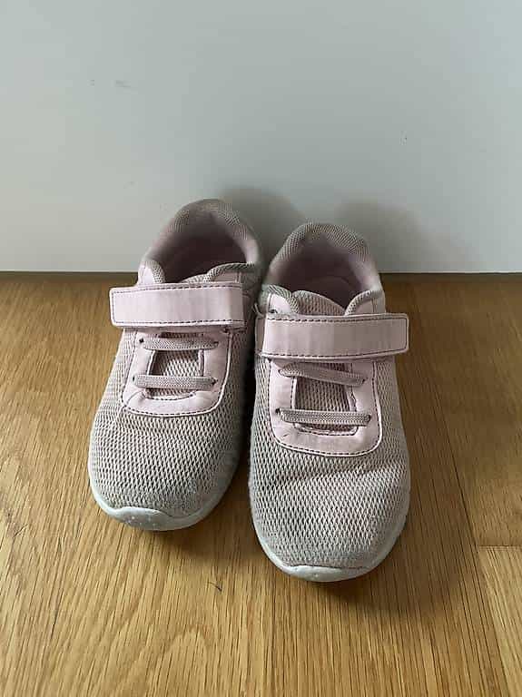 Turnschuhe Gr 29