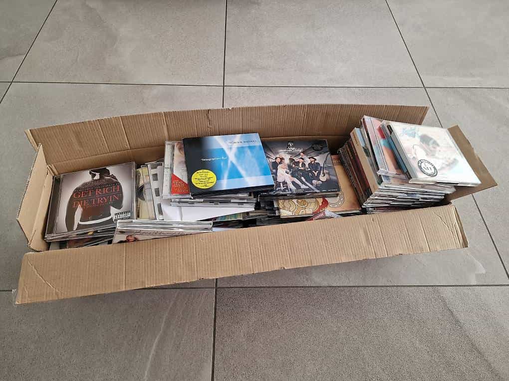 Einige tolle CDS Bunt gemischt Gratis zum Abholen