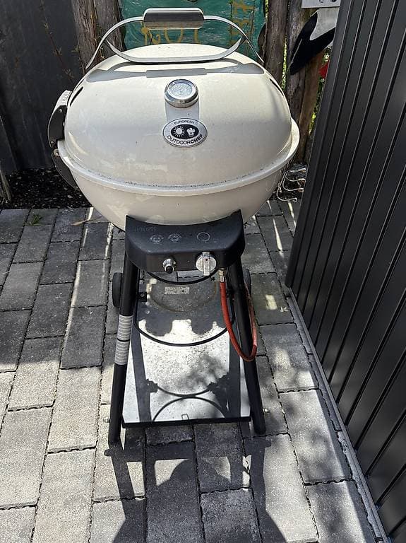 Gasgrill / Kugelgrill