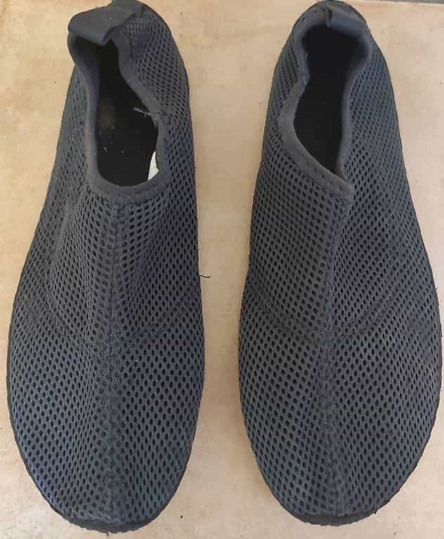 Réservé DECATHLON aqua shoes - EU 38-39