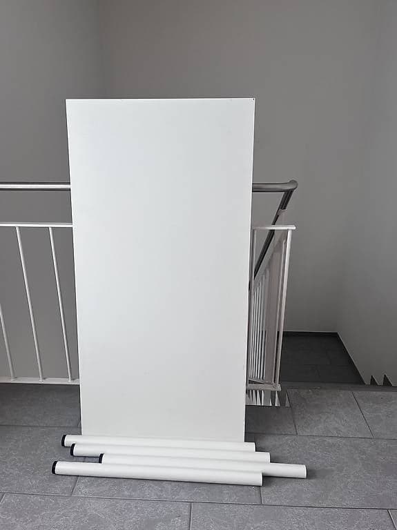 IKEA Tischplatte mit Beinen