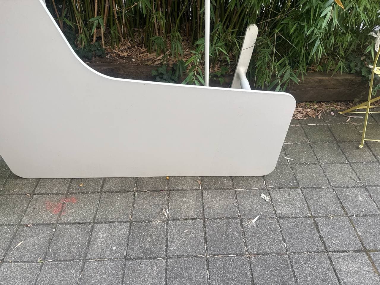 Bürotisch gratis