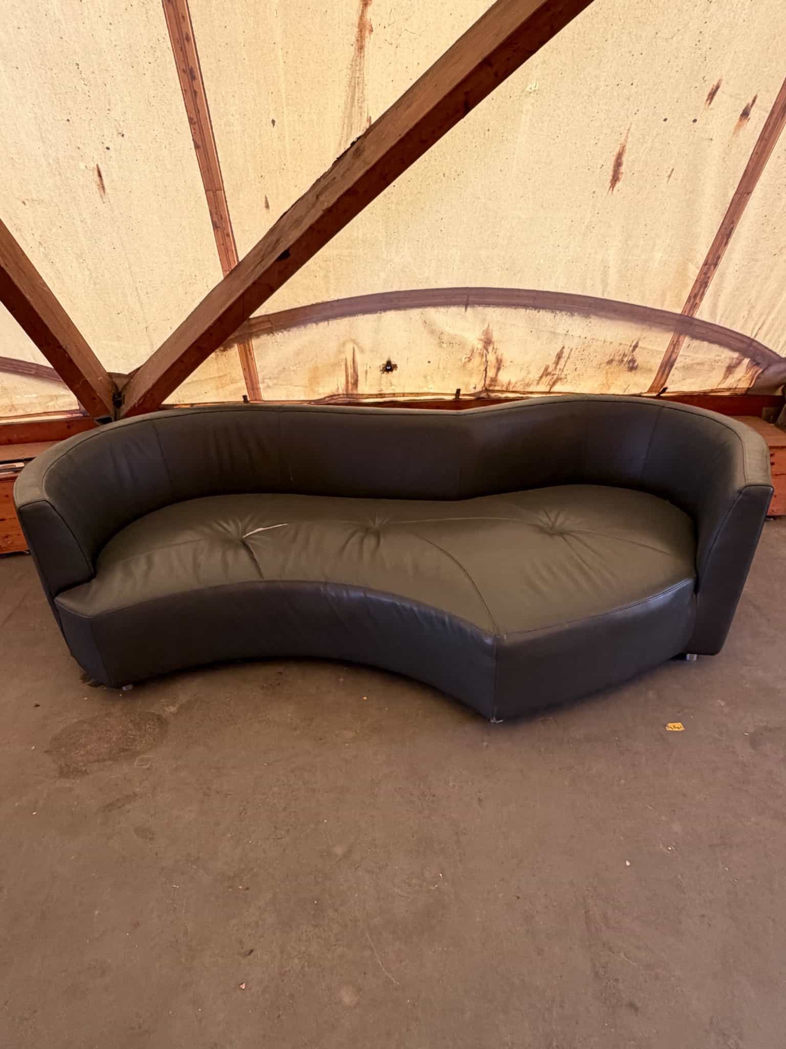 Sofa Leder, dunkelblau gebogen