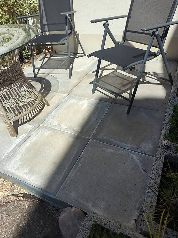 Terrassenplatten/ Gartensteine 50x50 cm zu verschenken