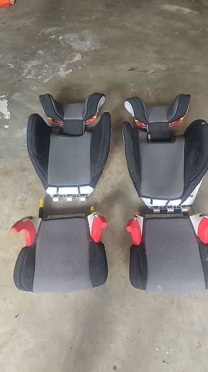 2 Isofix Kindersitze