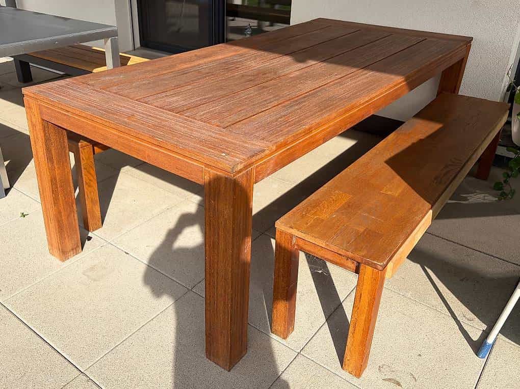 GRATIS Grosser Gartentisch aus Holz 220cm mit 2 Gartenbänken