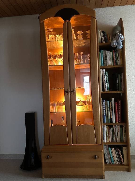 Vitrine & Wohnwandschrank