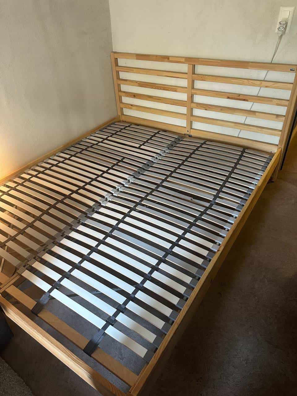 IKEA Bett 160cm zu verschenken