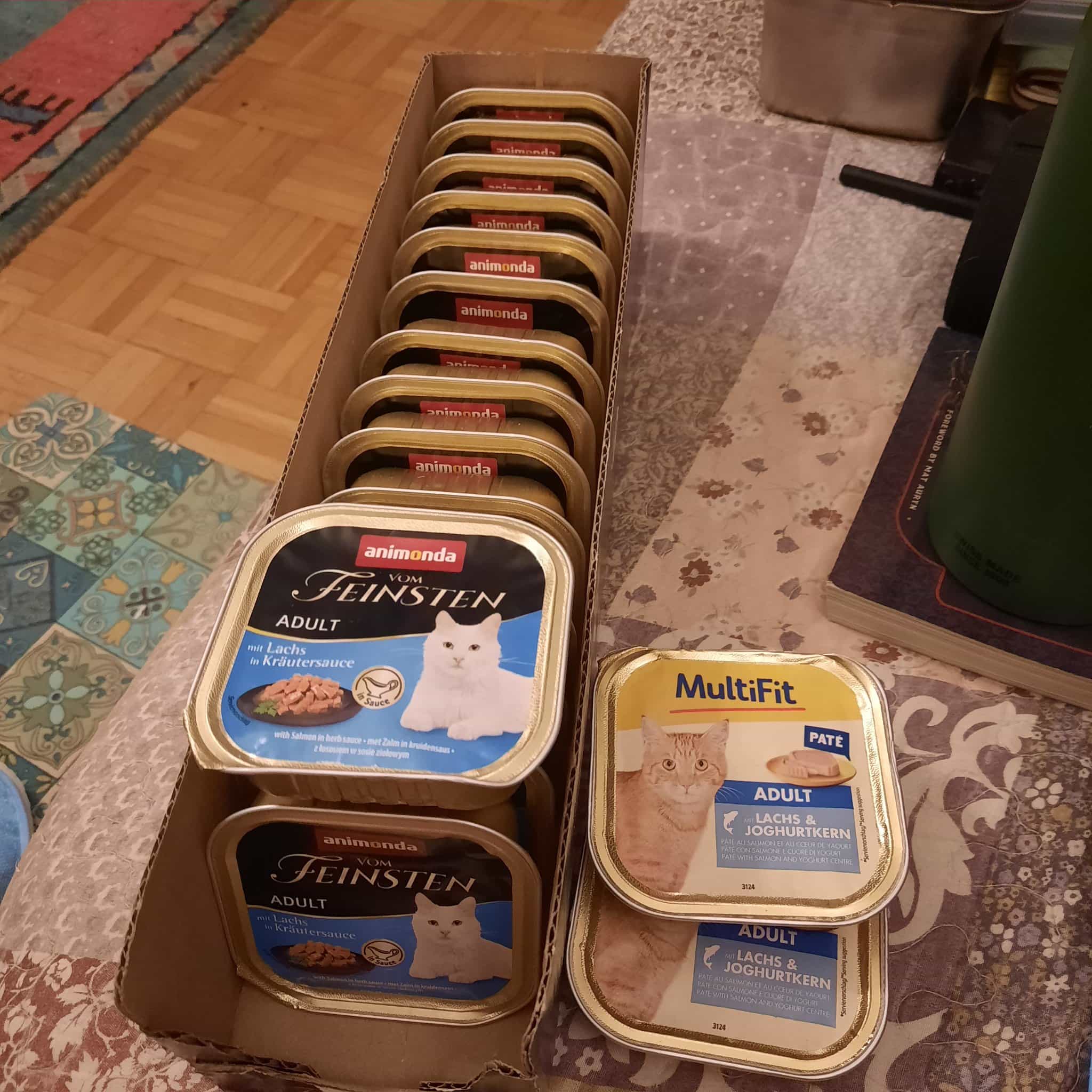 Katzenfutter (Dosen und Schälchen) Pakete (Animonda, Miamor, Multifit und Cosma)