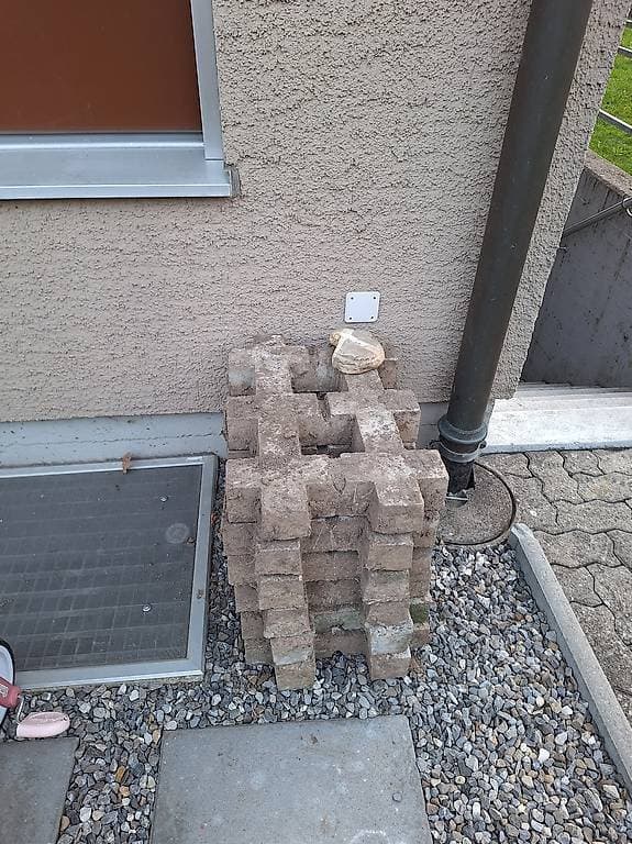 Gratis SteinePflastersteine / Gartensteine gratis abzugeben