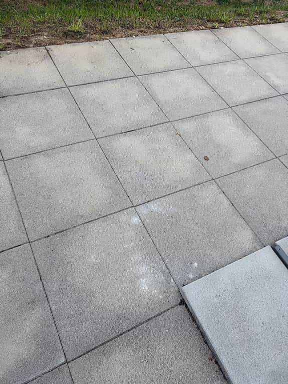 Gartenplatten abzugeben