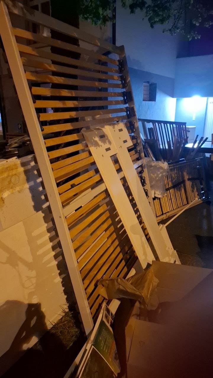 Lattenrost 120 x 200 cm mit verstellbarem Kopfteil