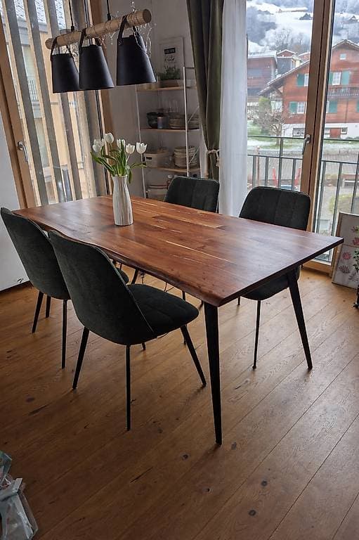 4 Esszimmerstühle Gratis