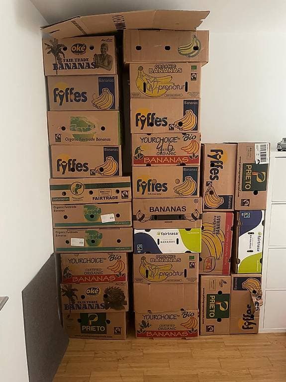 Bananenkisten und Umzugskartons