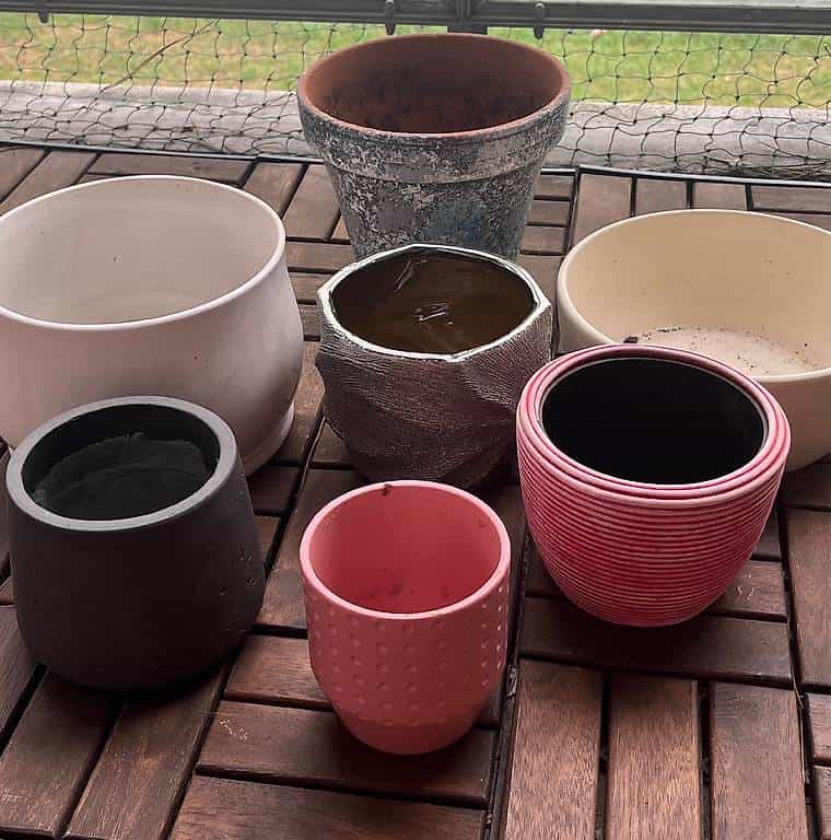 diverse Blumentöpfe
