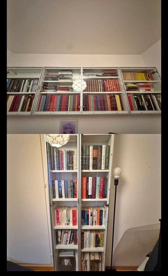 GRATIS! Bücherregal mit Glastüren, weiss, viel Stauraum!