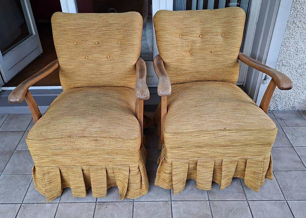 2 Sessel aus Grossmutters Zeiten
