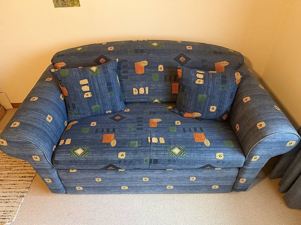 Bettsofa aus Stoff mit Muster