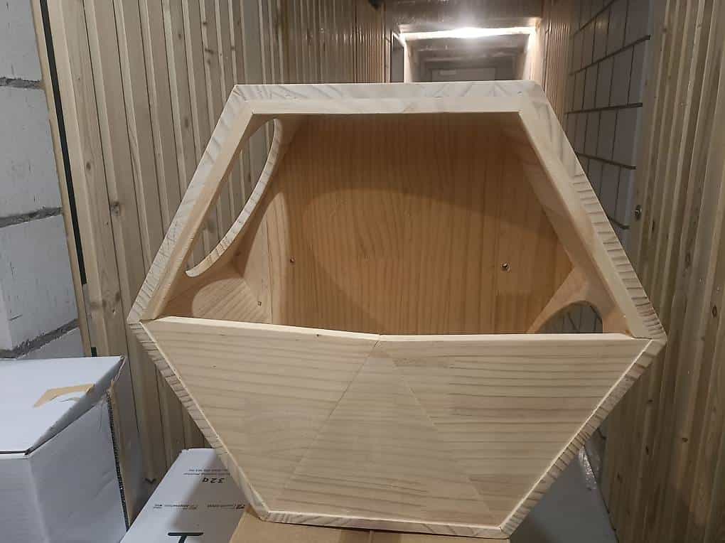 Mehrteilige Kletterwand für Katzen