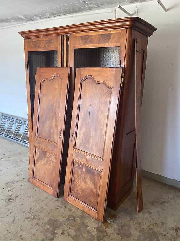 Armoire vaudoise double