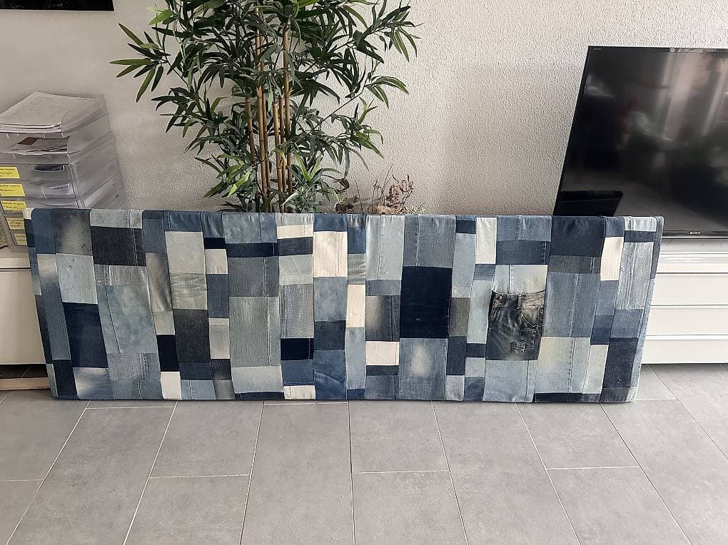 Cooles Jeans Bild mit echten Jeans