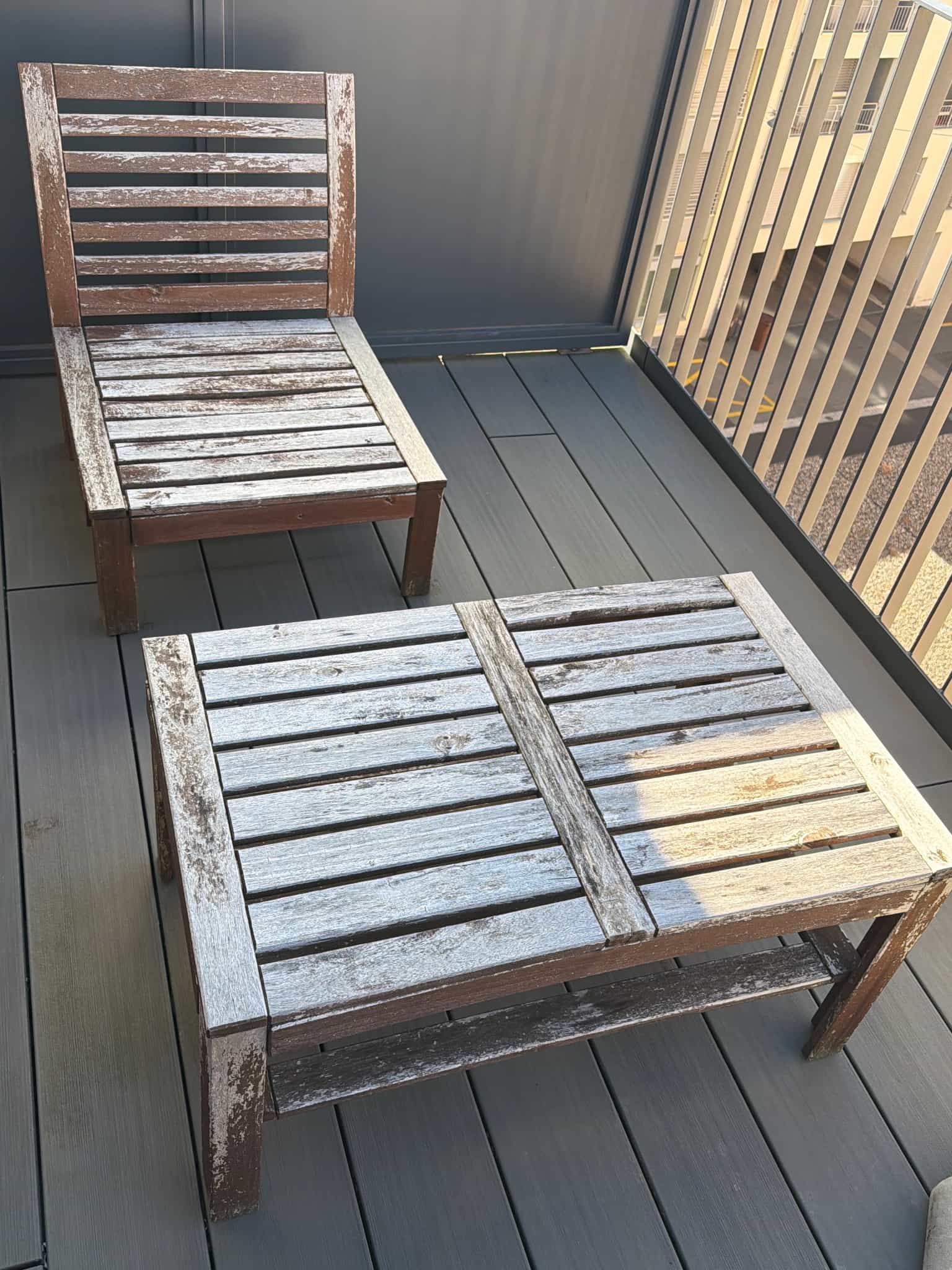 Salon de jardin IKEA, en teck marron vieilli avec coussins