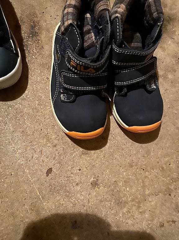 Kinder Schuhe