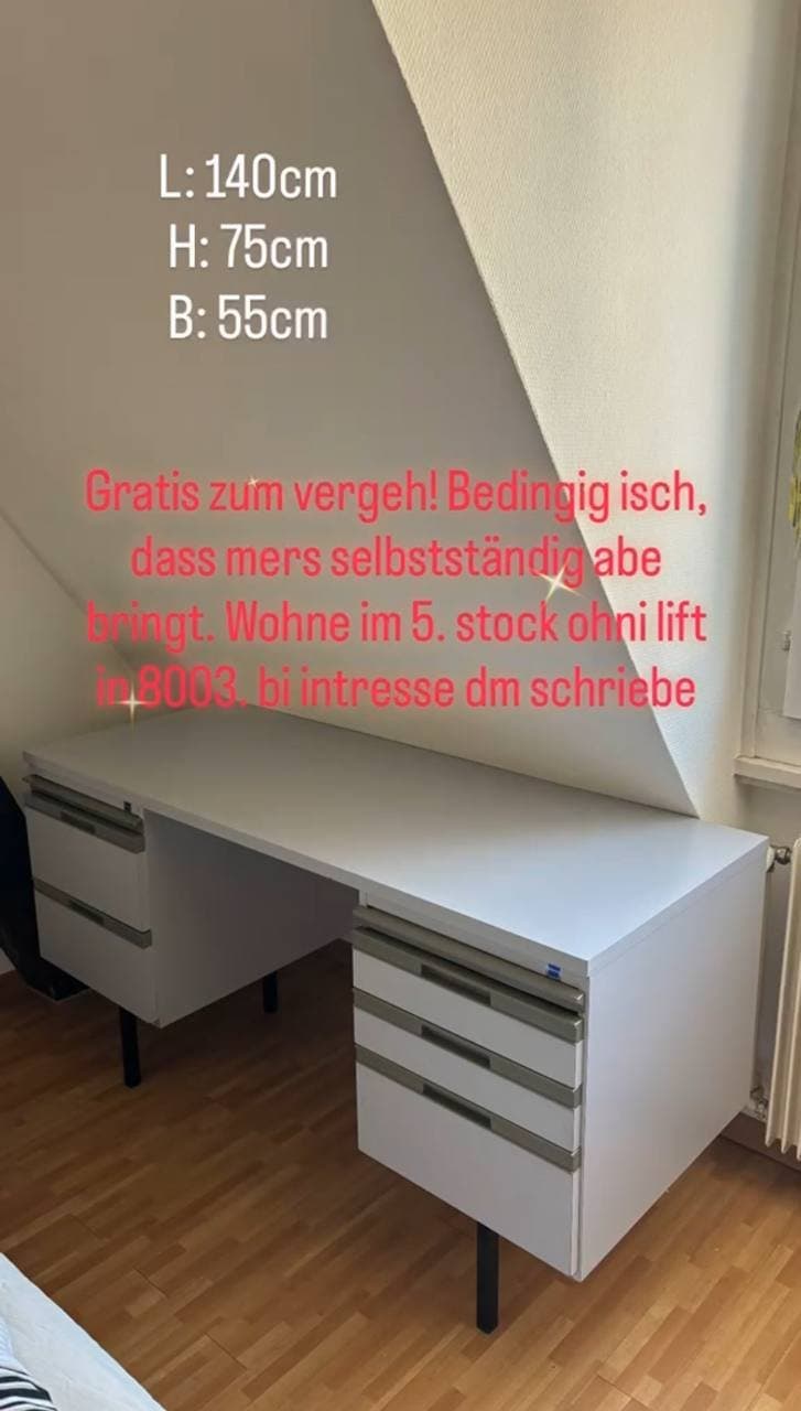 Schreibtisch oder Werkbank