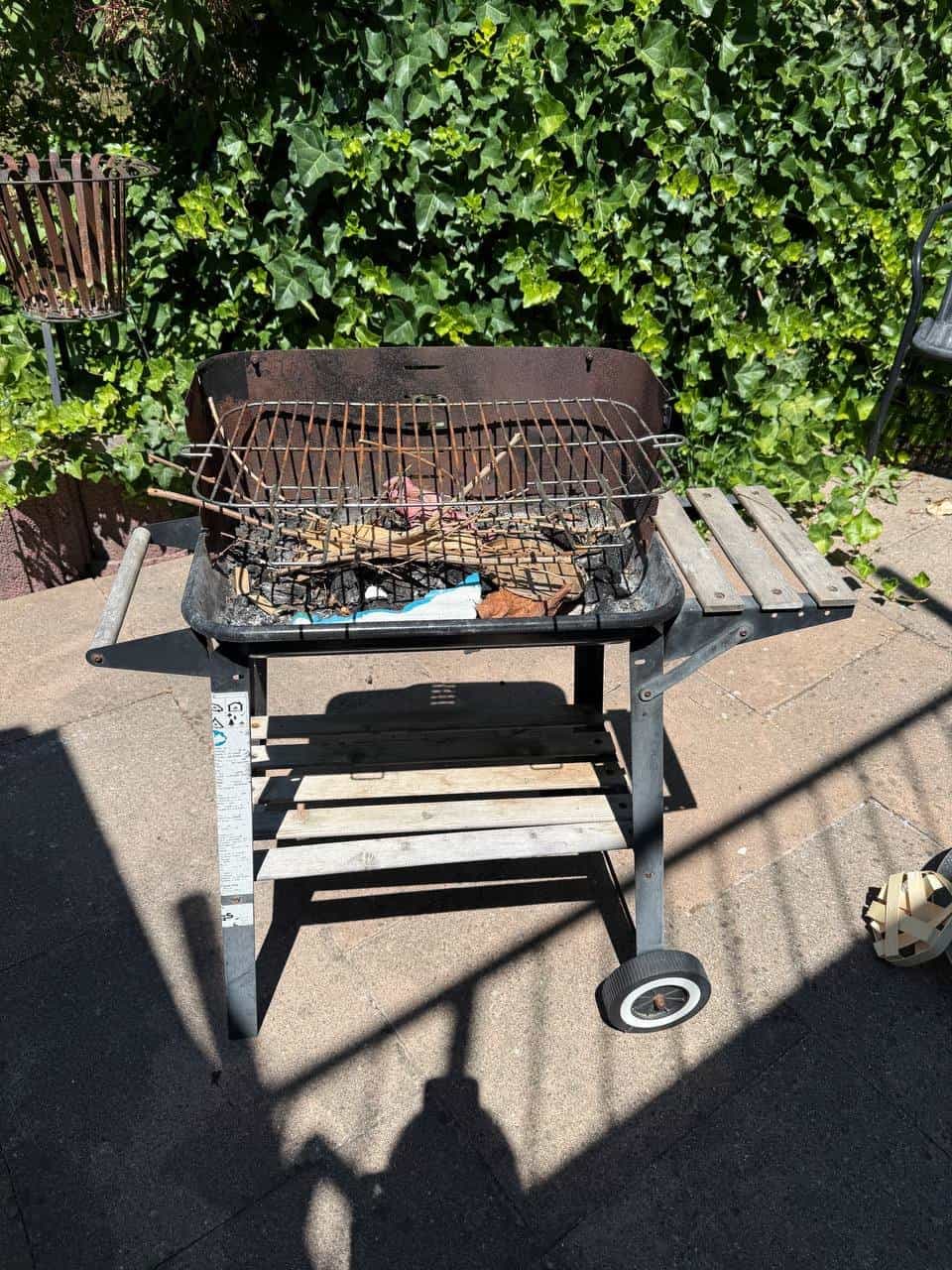 Gartengrill zu verschenken