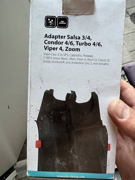 Adaptateur pour poussette