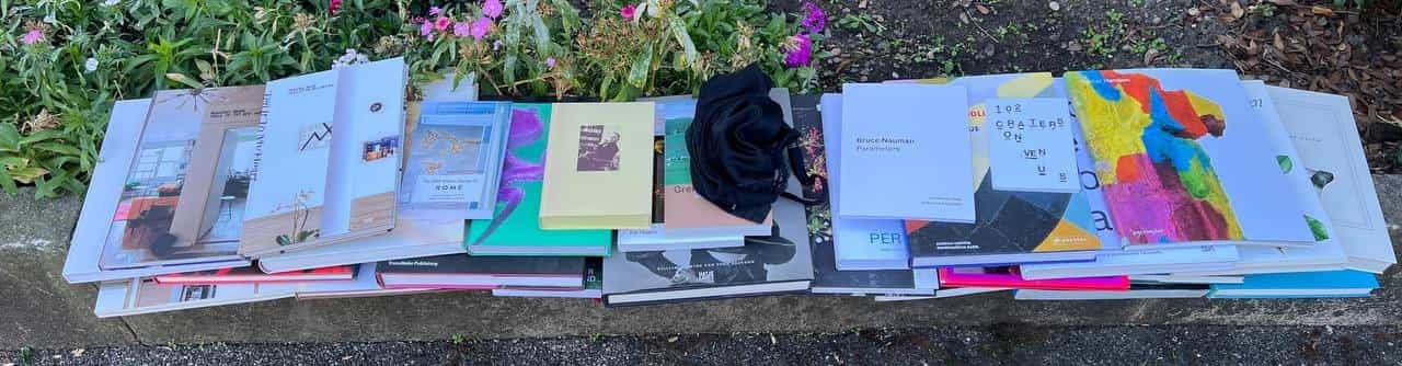 Kunstbücher und Ausstellungskataloge