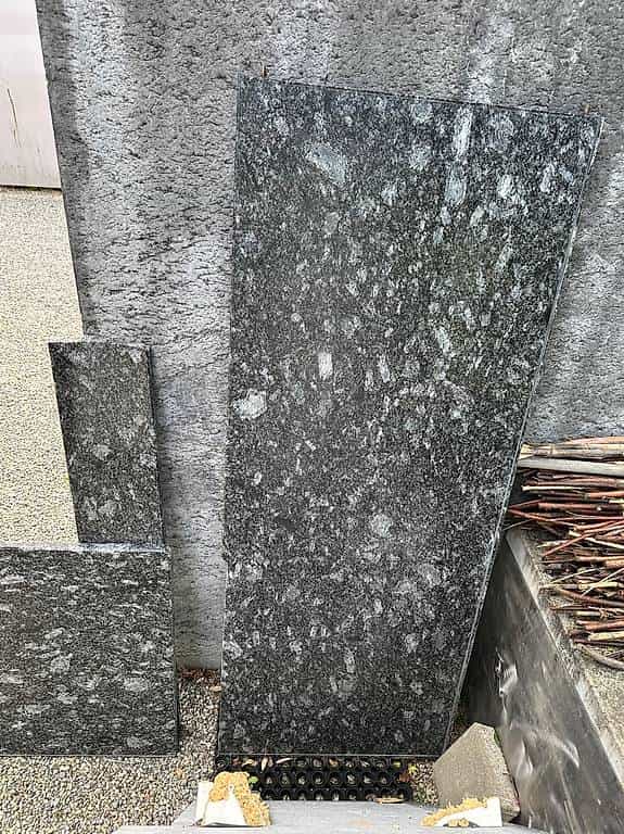Granitplatte geschliffen