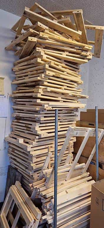 A donner petits cadres en bois 60x60