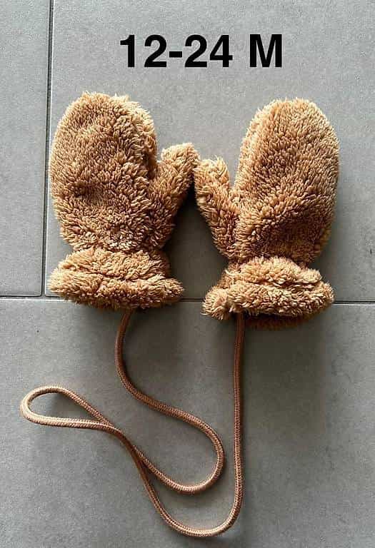 Baby Handschuh