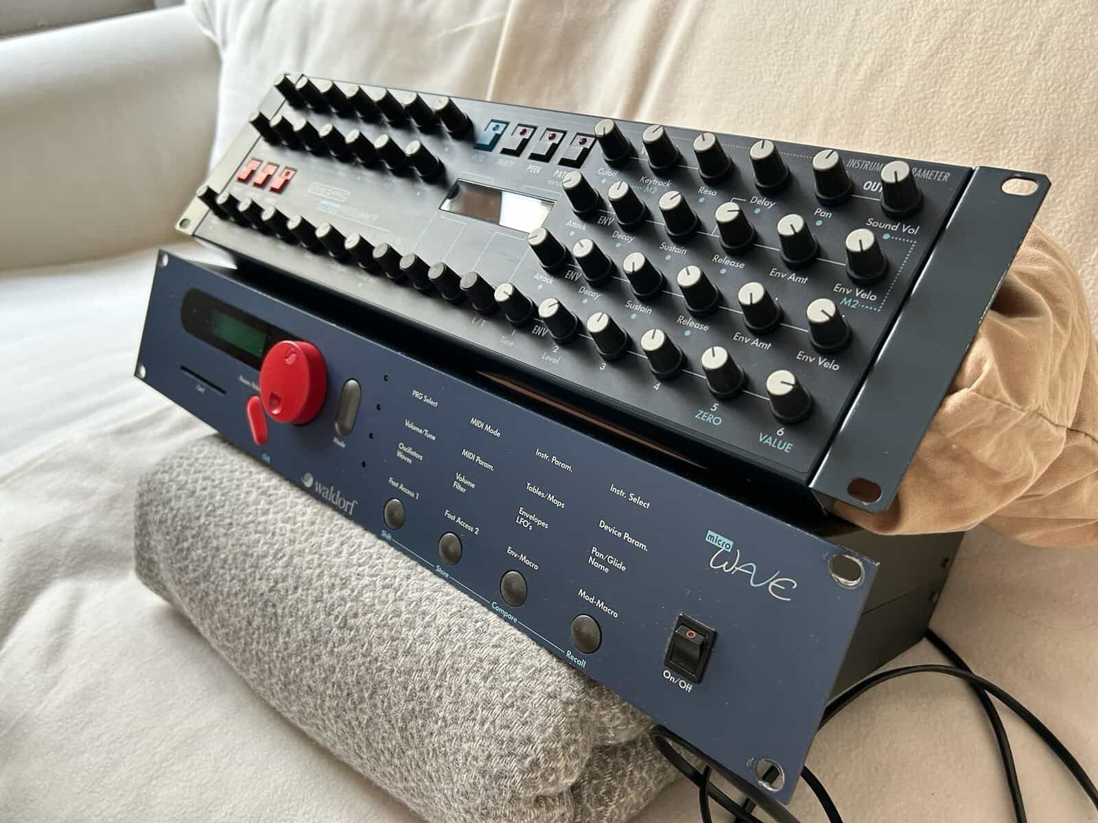 Waldorf Microwave 1 Rev A - Stereoping Programmer