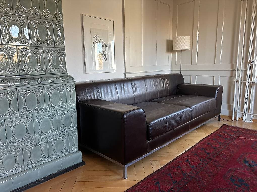 Ledersofa und Hocker (auch einzeln) zu verschenken