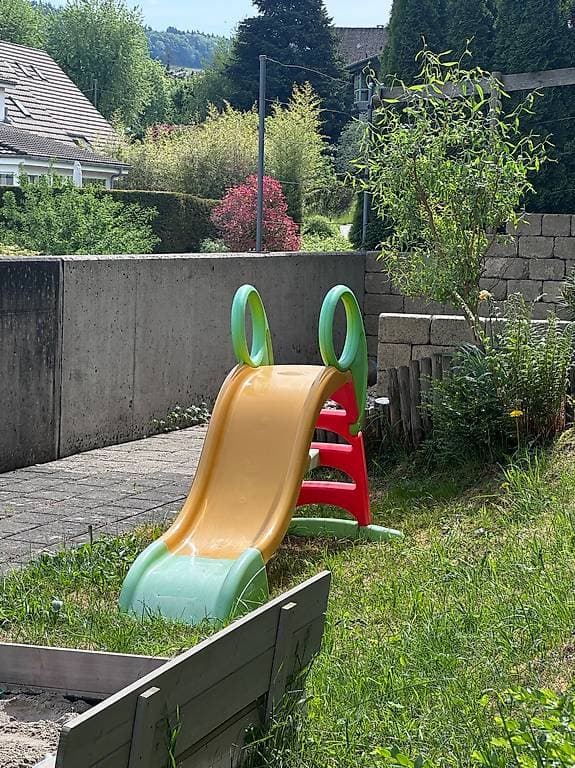 Rutschbahn für Kleinkind