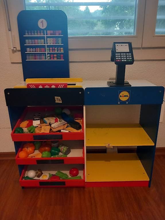 Gratis Kasse/Lädeli Spielzeug