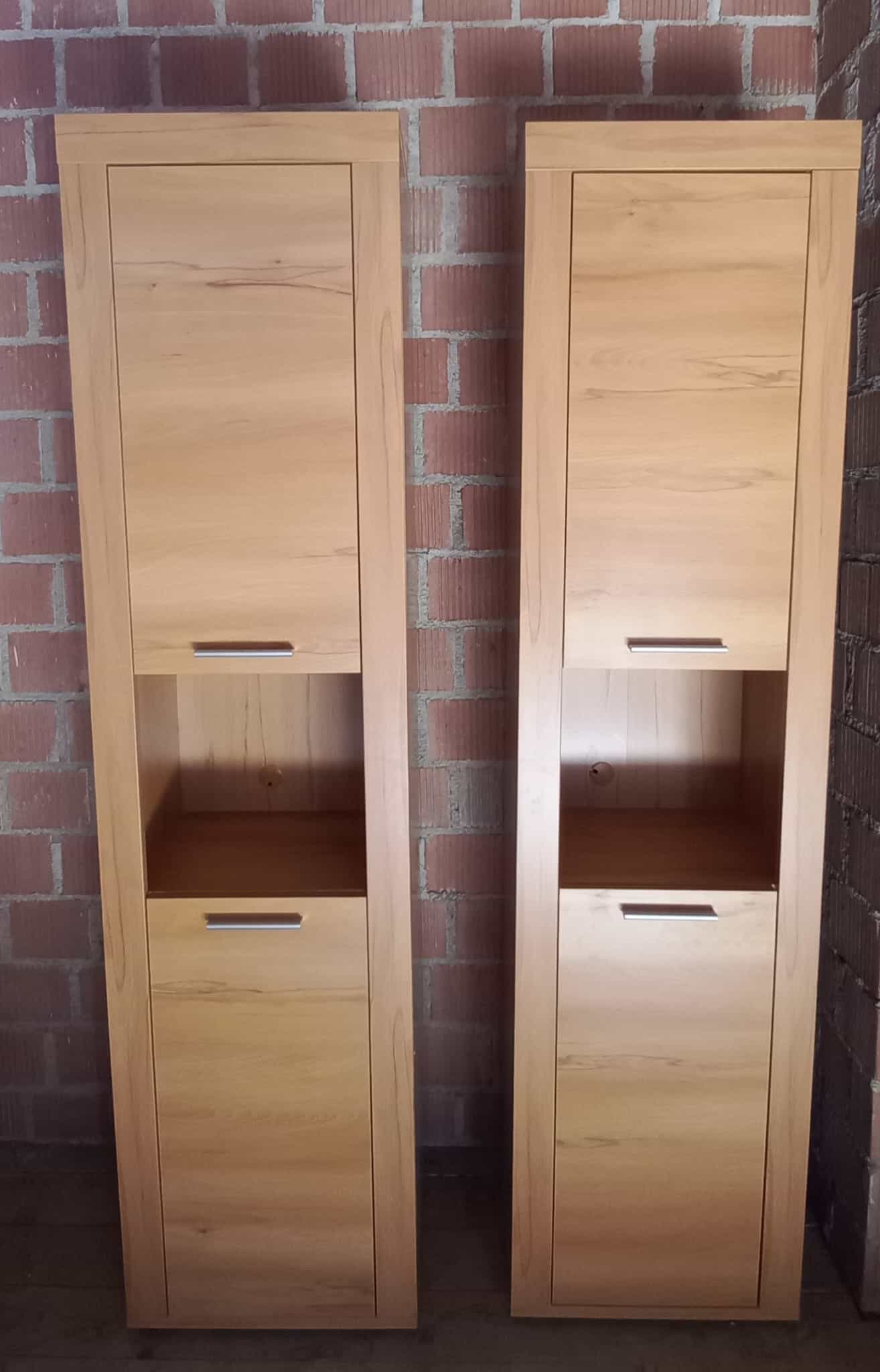 2 Säulenschränke/Hochschränke in Holzoptik