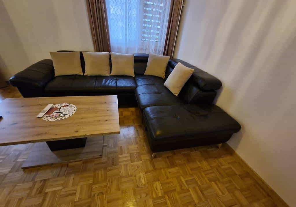 Echtleder Ecksofa zum verschenken.