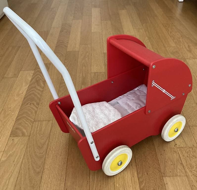 Puppenwagen