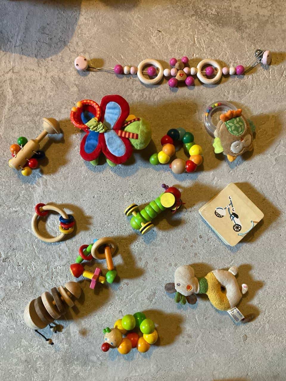 Babyspielsachen zu verschenken