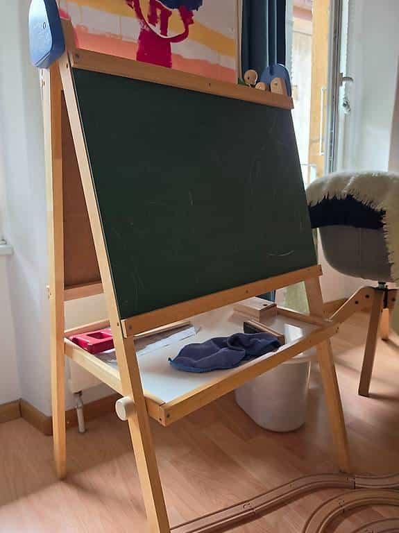 Tableau noir enfant sur pied