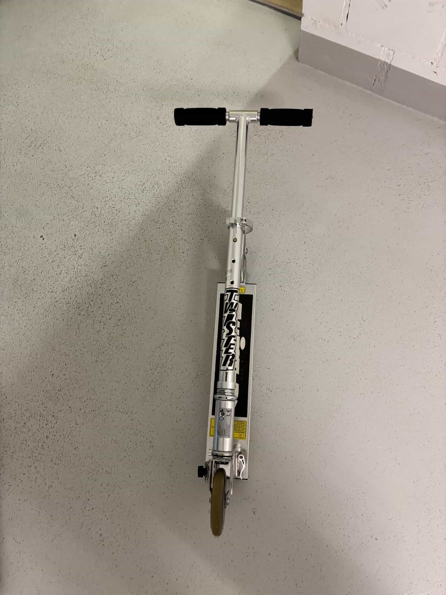 Trottinett, silber/schwarz