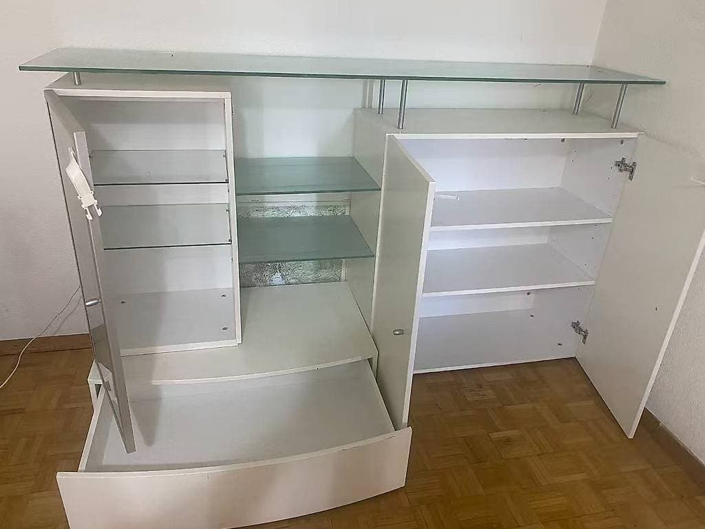 Sideboard mit Glasvitrine, LED-Beleuchtung und Schublade