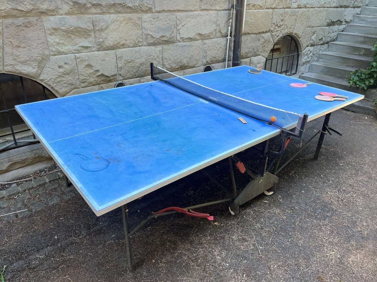 Ping Pong Tisch