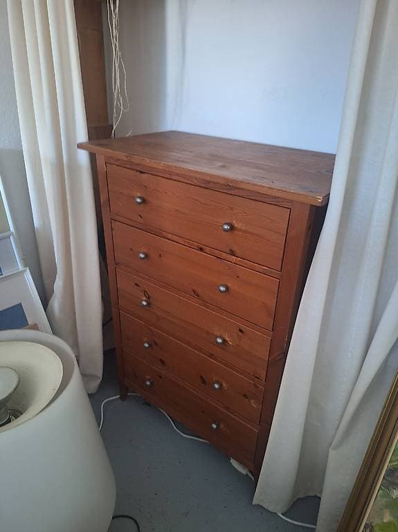 Commode en bois