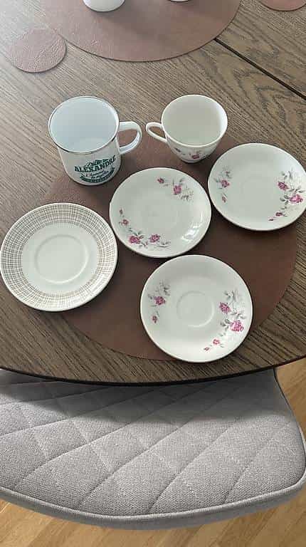 Sous-tasses etc Vaisselle